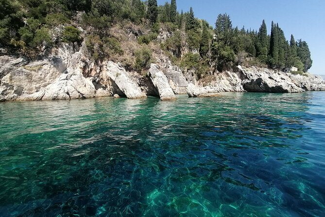 Corfu:Private sailing yacht cruise for up to 10 guests - Key Points