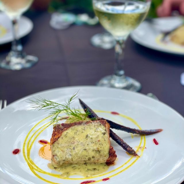 Corks & Forks Tour (Strolling) - Inclusions and Amenities