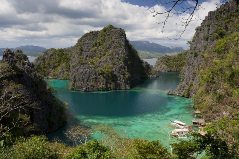 Coron: Private Tour With Kayangan Lake and Twin Lagoon - Key Points