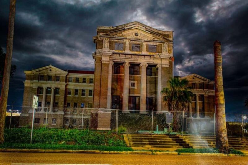 Corpus Noctis: Sinners & Shadows Corpus Christi Ghost Tour - Key Points