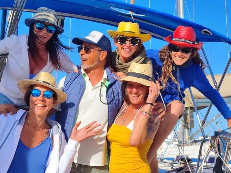 CORRALEJO: PRIVATE TOUR BY SAILBOAT AROUND LOBOS ISLAND - FAQ