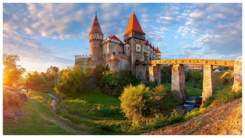 Corvin castle: 1 day car tour from Oradea - An In-Depth Look at the Corvin Castle Day Trip from Oradea