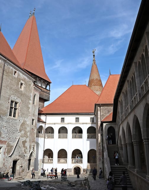 Corvin castle: 1 day car tour from Oradea - The Itinerary Breakdown