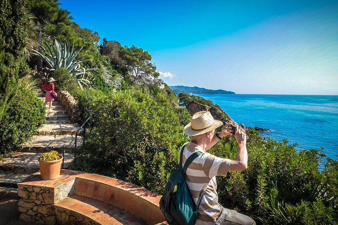 Costa Brava Small Group Tour From Barcelona With Traditional Lunch - Medieval Town Exploration