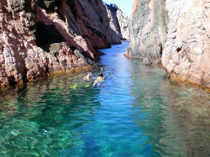Costa Brava: tour and day trip by boat among hidden coves - FAQs