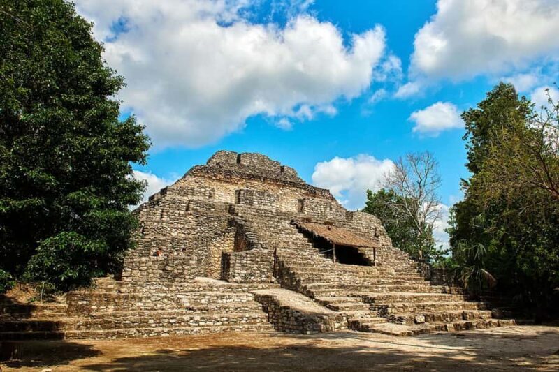 Costa Maya: Exclusive Chacchoben Ruins Premier Tour - The Benefits of Expert Guidance