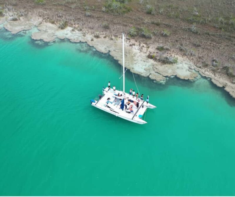 Costa Maya: Private catamaran tour in the 7-color lagoon with lunch - Why This Tour Works Well