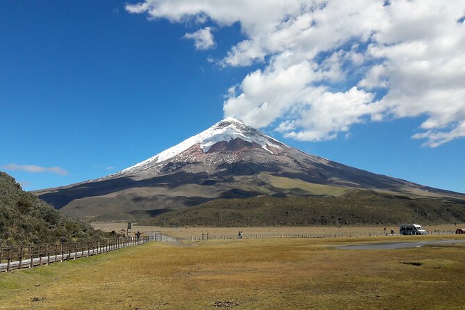 Cotopaxi and Quilotoa 2 Days With Hotel Included - Physical Fitness Requirements