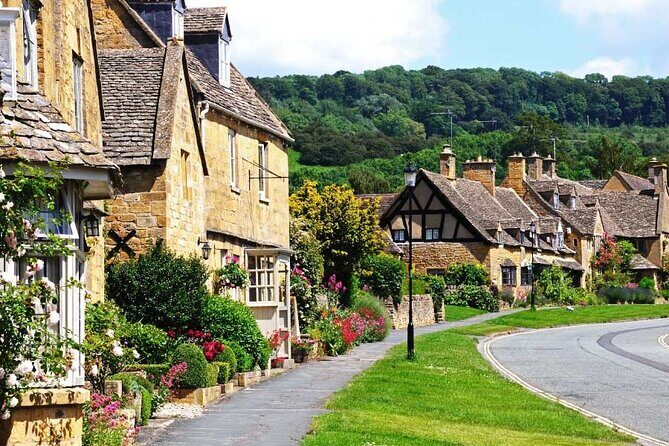 Cotswolds Countryside Tour by Coach: Villages, Views, and Lunch - An In-Depth Look at the Cotswolds Coach Tour