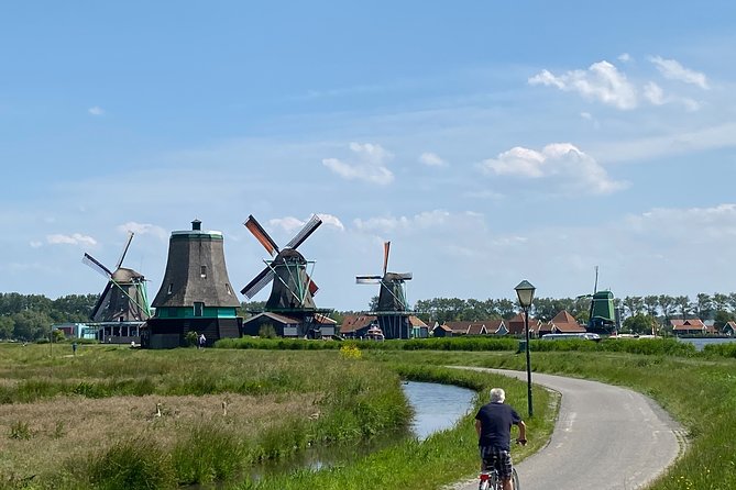 Countryside Electric Bike Tour: Zaanse Schans & Zaandam - Rider Requirements