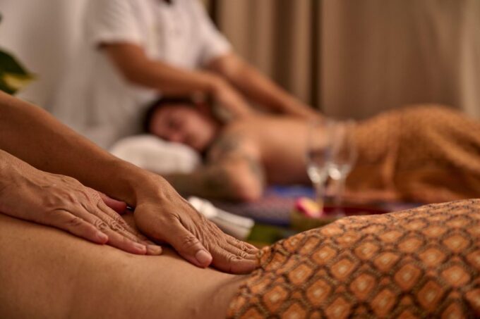 Couples’ Massage - Skilled and Certified Massage Therapists