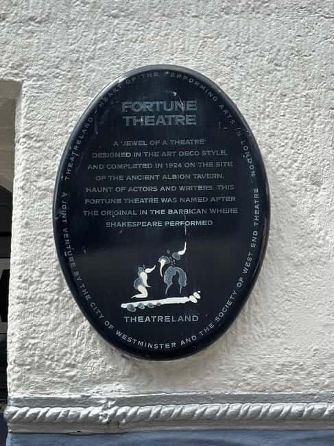 Covent Garden Tour; ghosts and theaters with tarot cards at the end - The Value of the Experience