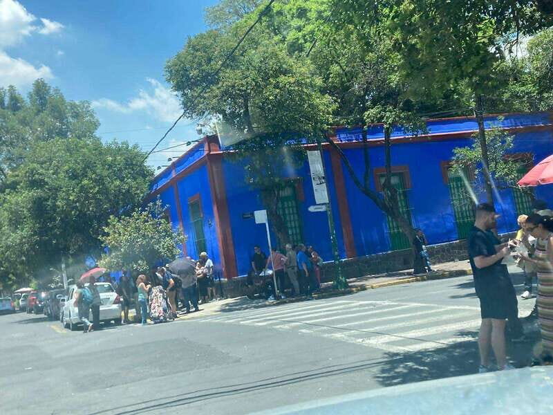 COYOACAN: FRIDA KAHLO STEPS IN COYOACAN AND SAN ANGEL CDMX - Price and Value