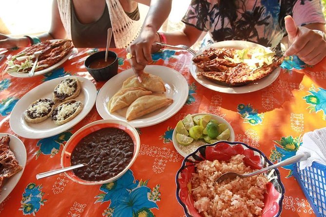Coyuca Lagoon Countryside Baby Turtle Release Lunch & Boat Ride - Savoring the Lunch