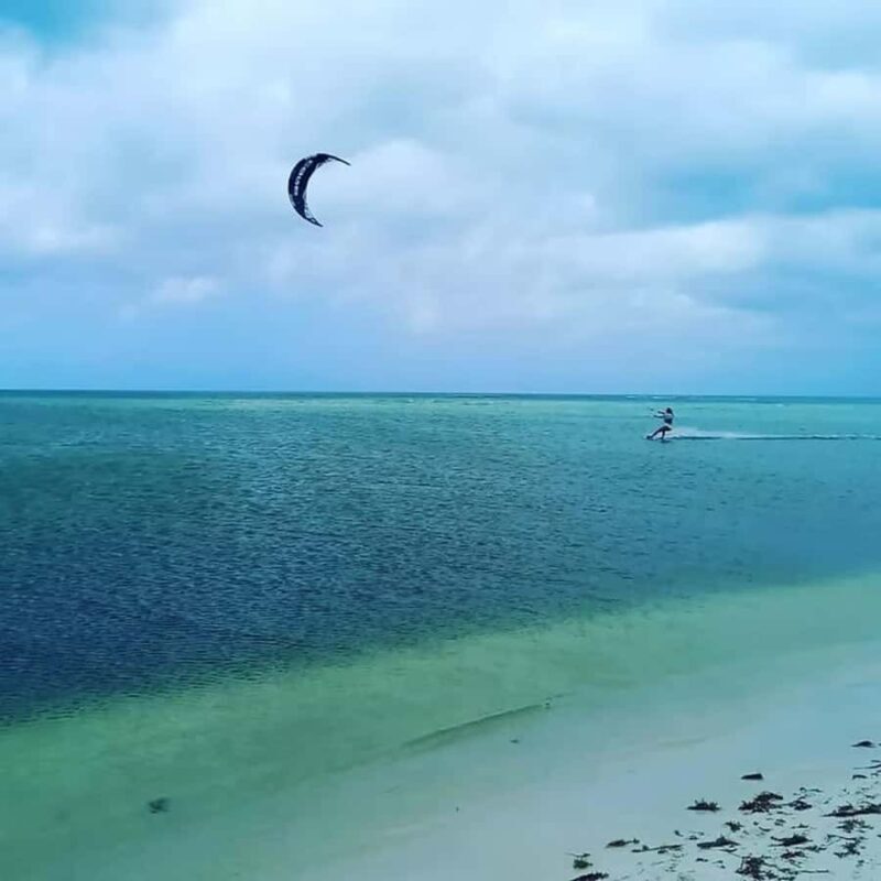 Cozumel: Kitesurfing basics with certified instructor - An In-Depth Look at the Kitesurfing Experience in Cozumel