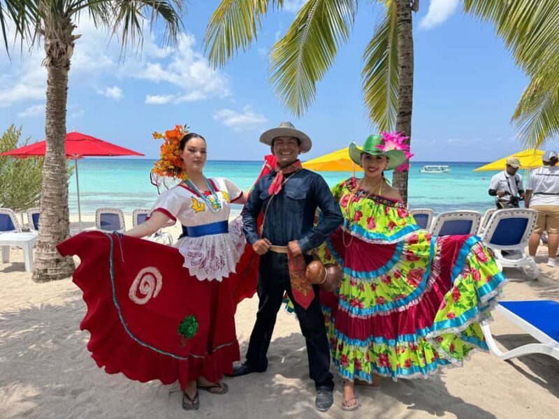 Cozumel: KUZÁ Beach Day, Buffet, Open Bar & Mexican Flavors - FAQ