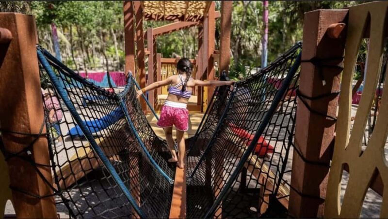 Cozumel: KUZÁ Deluxe Pass with Buffet, Open Bar & Activities - The Food and Drink Experience