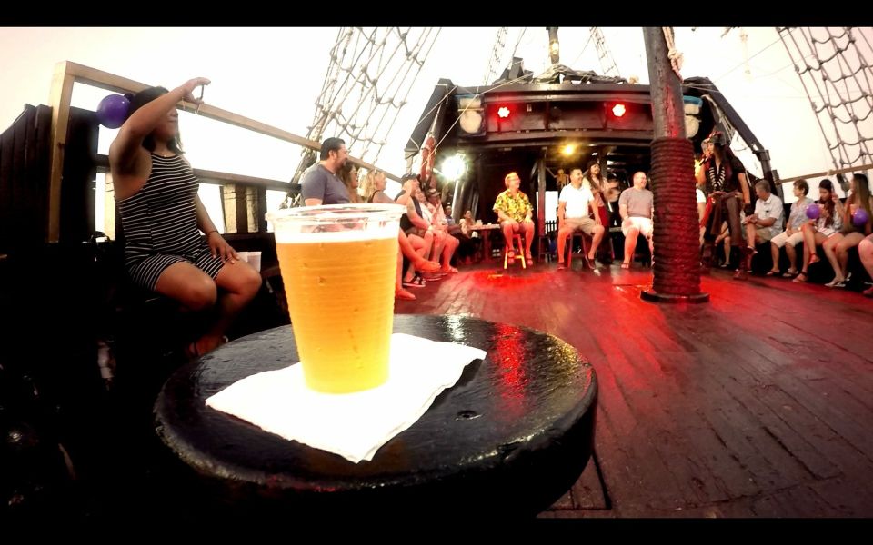 Cozumel: Pirate Ship Cruise With Open Bar, Dinner, and Show - Dining Options and Menu