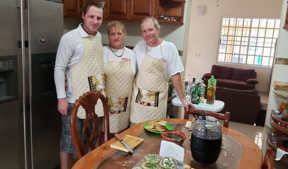 Cozumel: Private Cooking Class in a Family Kitchen - Key Points