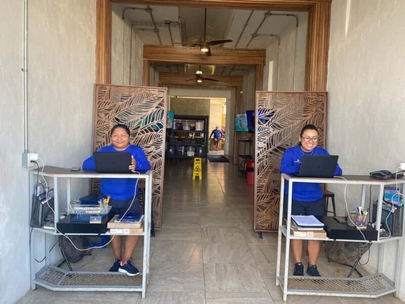 Cozumel: Transparent Boat Tour with Snorkeling and 2 Beers - Who Will Love This Tour?