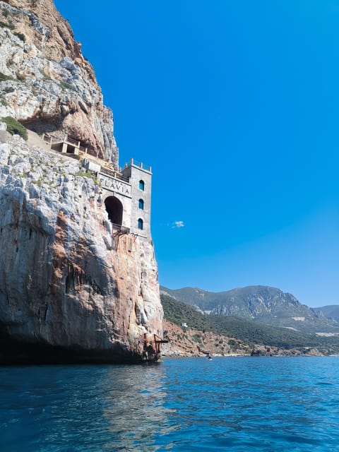 Crabonaxa: SUP Rentals SELLA Del Diavolo Poetto Calamosca - Delivery and Customer Support