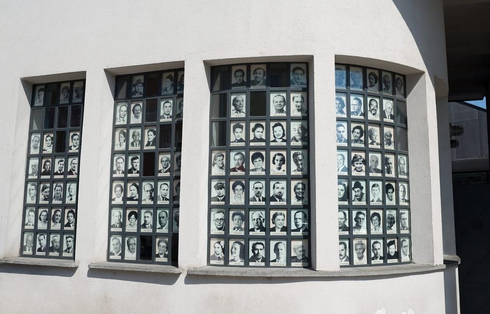 Cracow: Guided Tour of Schindler's Factory & Jewish Ghetto - Key Points