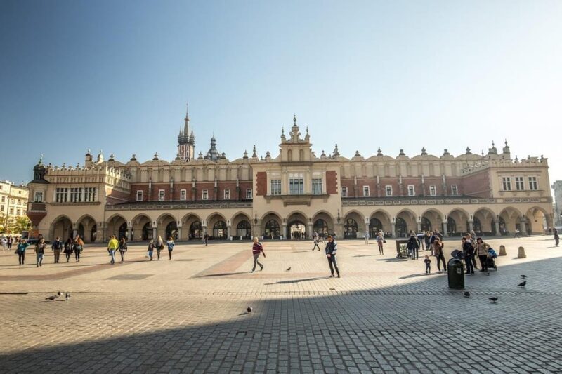 Cracow's Old Town, St. Mary's Church and Rynek Underground - Practical Details and Value