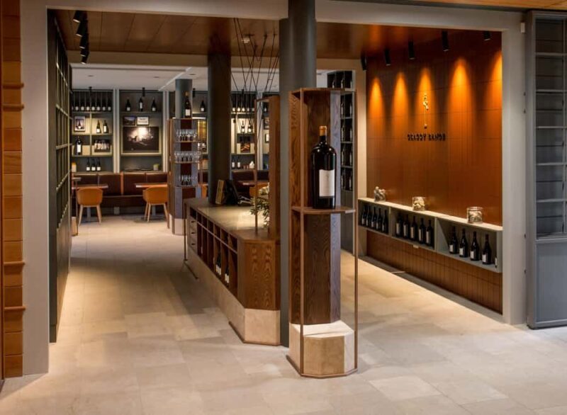 Craggy Range Deluxe, x2 winery tastings + Te Mata Peak - A Closer Look at the Craggy Range Deluxe Tour in Hawkes Bay