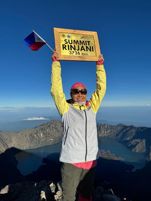 Crater Rim Senaru 2 Days 1 Night - Itinerary Details