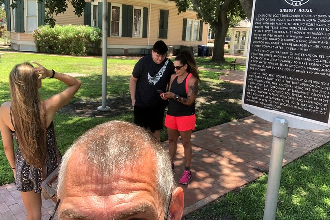 Crazy Corpus Christi Scavenger Hunt - Key Points