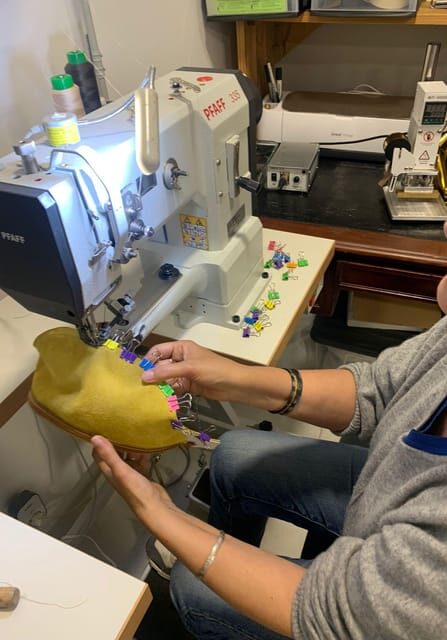 Create your own leather waist bag in Luberon area! - Practical Details and Booking
