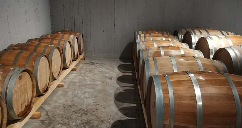 Crete: 2 Wineries Tour with Wine Tasting & Lunch - What Sets This Tour Apart