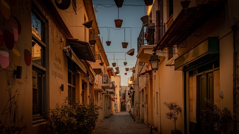 Crete: Chania Old Town, Rethymno & Kournas Lake - FAQs