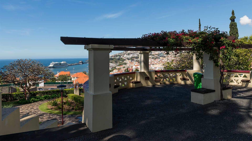 Cristo Rei Guided TukTuk Tour (From Funchal) - Who Should Consider This Tour?  