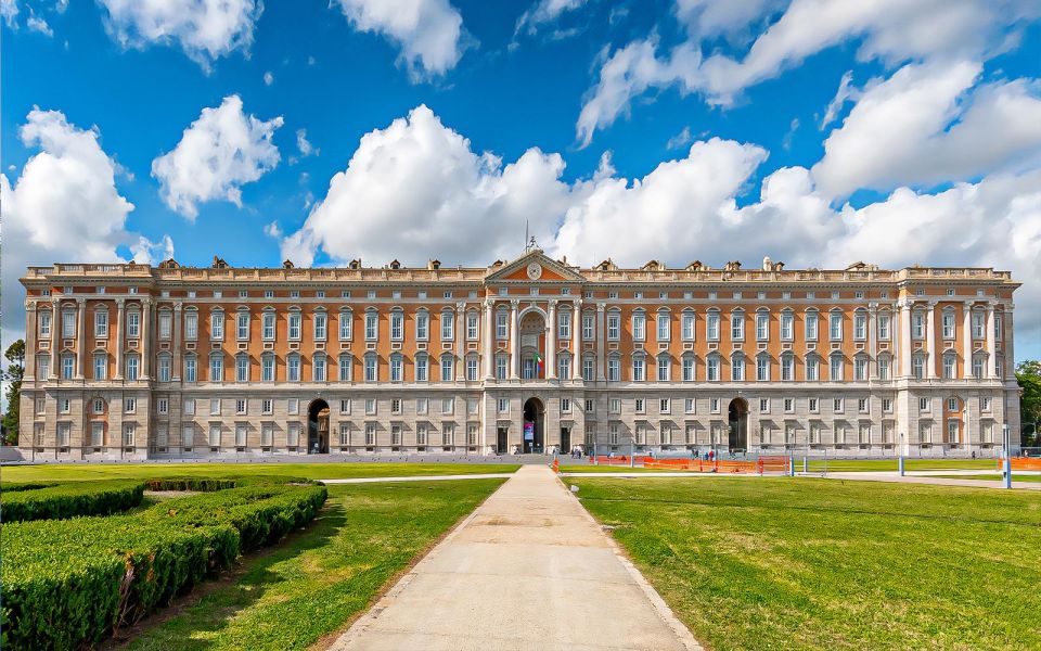 Cruise Ship Tour (Royal Palace of Caserta& Shopping) - Key Points