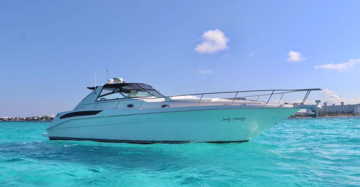 Cruising Paradise in a Luxury Yacht in Cancun - Photographic Opportunities