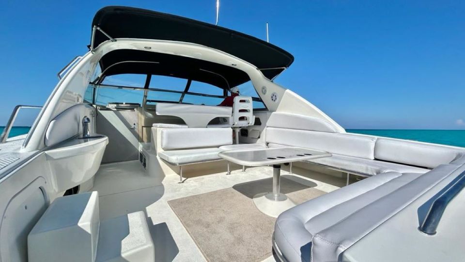 Cruising Paradise in a Luxury Yacht in Cancun - 6-Hour Customizable Tour
