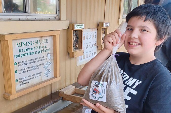 Crystal Cave Gold Adventure Tour and Dino Trail - The Dinosaur Trail and Other Outdoor Elements