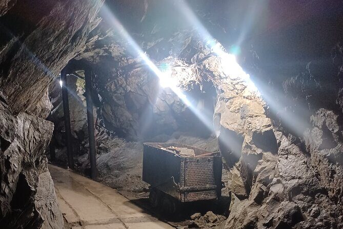 Crystal Gold Mine Tour With Emerald Strike Combo Deal - Key Points