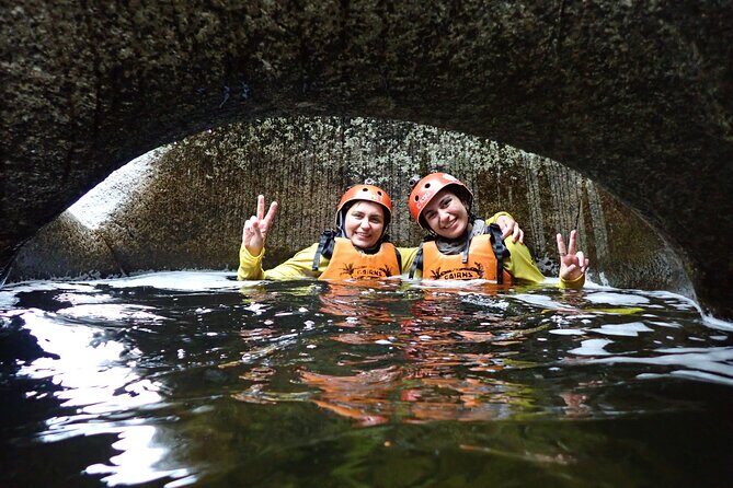Crystals Canyon by Cairns Waterfalls - An In-Depth Look at Crystals Canyon by Cairns Waterfalls