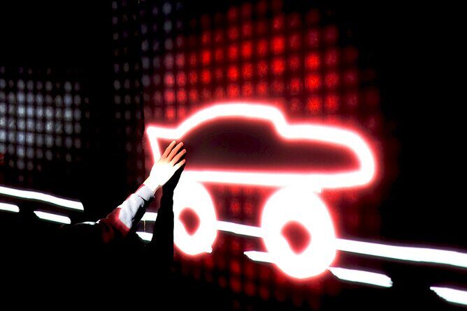 Cube of Art Uppsala Museum of Interactive Art - Who Will Love the Cube of Art?