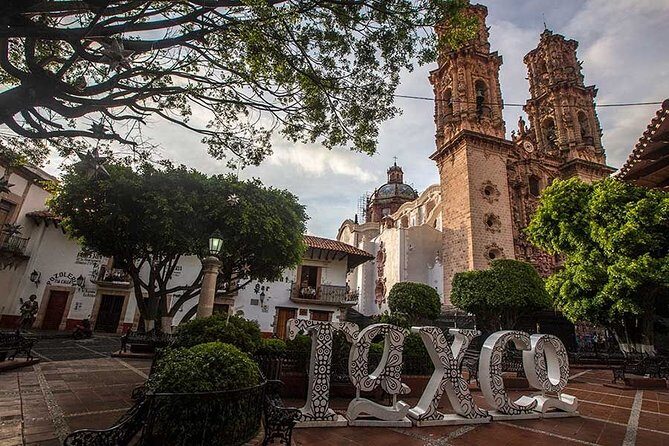 Cuernavaca and Taxco 1-day Tours from Mexico City - Key Points