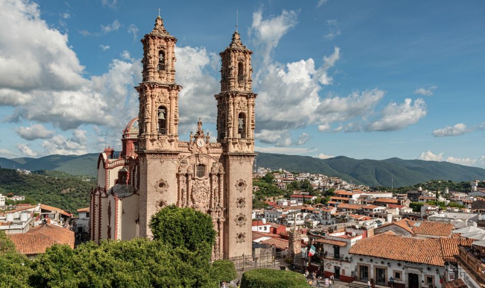Cuernavaca and Taxco Tour From Mexico City - Exploring Cuernavacas Cathedral