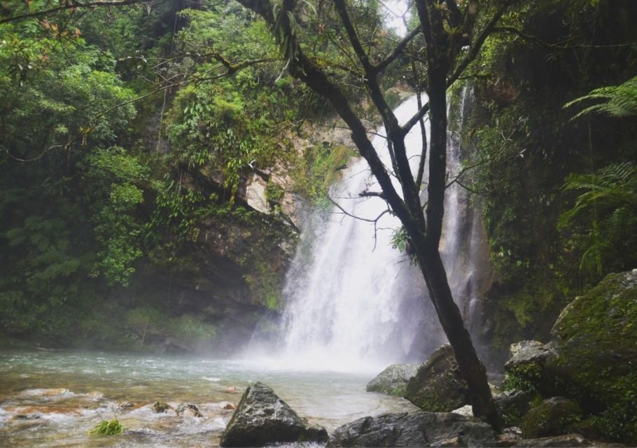 Cuetzalan: Waterfalls and Grotto Tour - Waterfalls Exploration