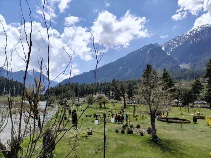 Culture & Nature Expedition - Kashmir (4 Nights/5 Days) - Accommodation and Meals