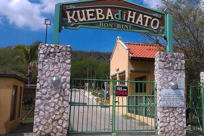 Curacao Beach and Hato Caves Tour - Transportation and Group Size