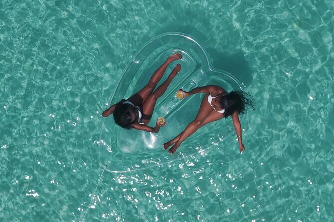 Curacao Clear Kayak Photoshoot - Key Points