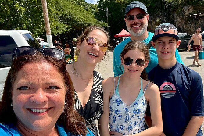 Curaçao Private City Tour with Insider Secrets - Exploring the Neighborhoods: Punda and Scharloo