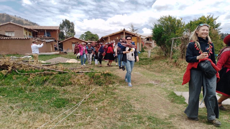 Cusco - Chinchero: Rural Community in Sacred Valley Full Day. - Pachamanca Food Service