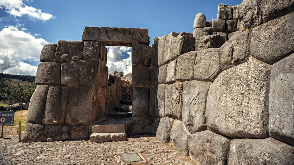 Cusco: City Tour and Machu Picchu 3 Days 2 Nights - Exploring Cusco City